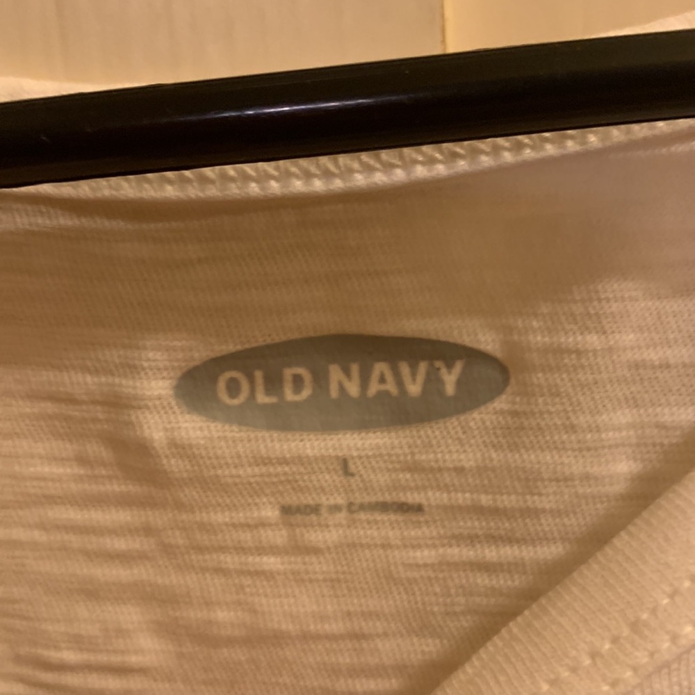 Old Navy Shirt Size Large - Picture 2 of 5